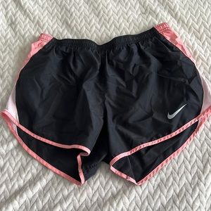 Nike dry fit shorts. Size small